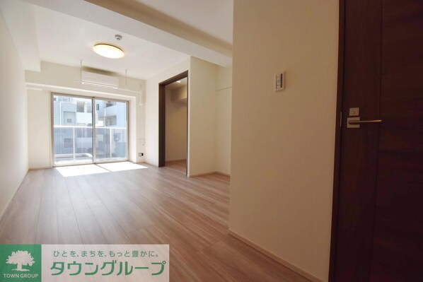 ミリアレジデンス新宿御苑の物件内観写真